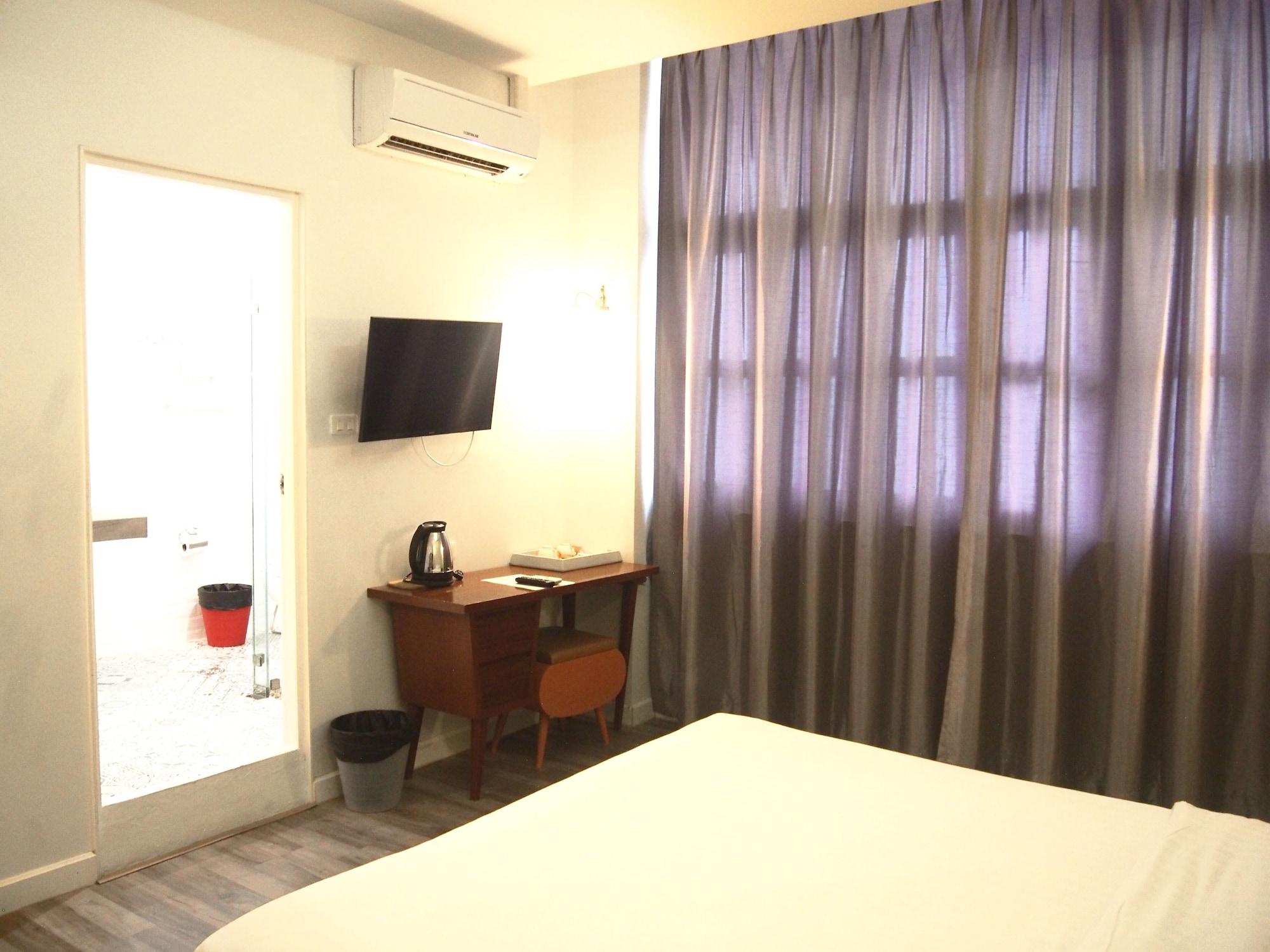 Hotel Retroasis à Bangkok Extérieur photo