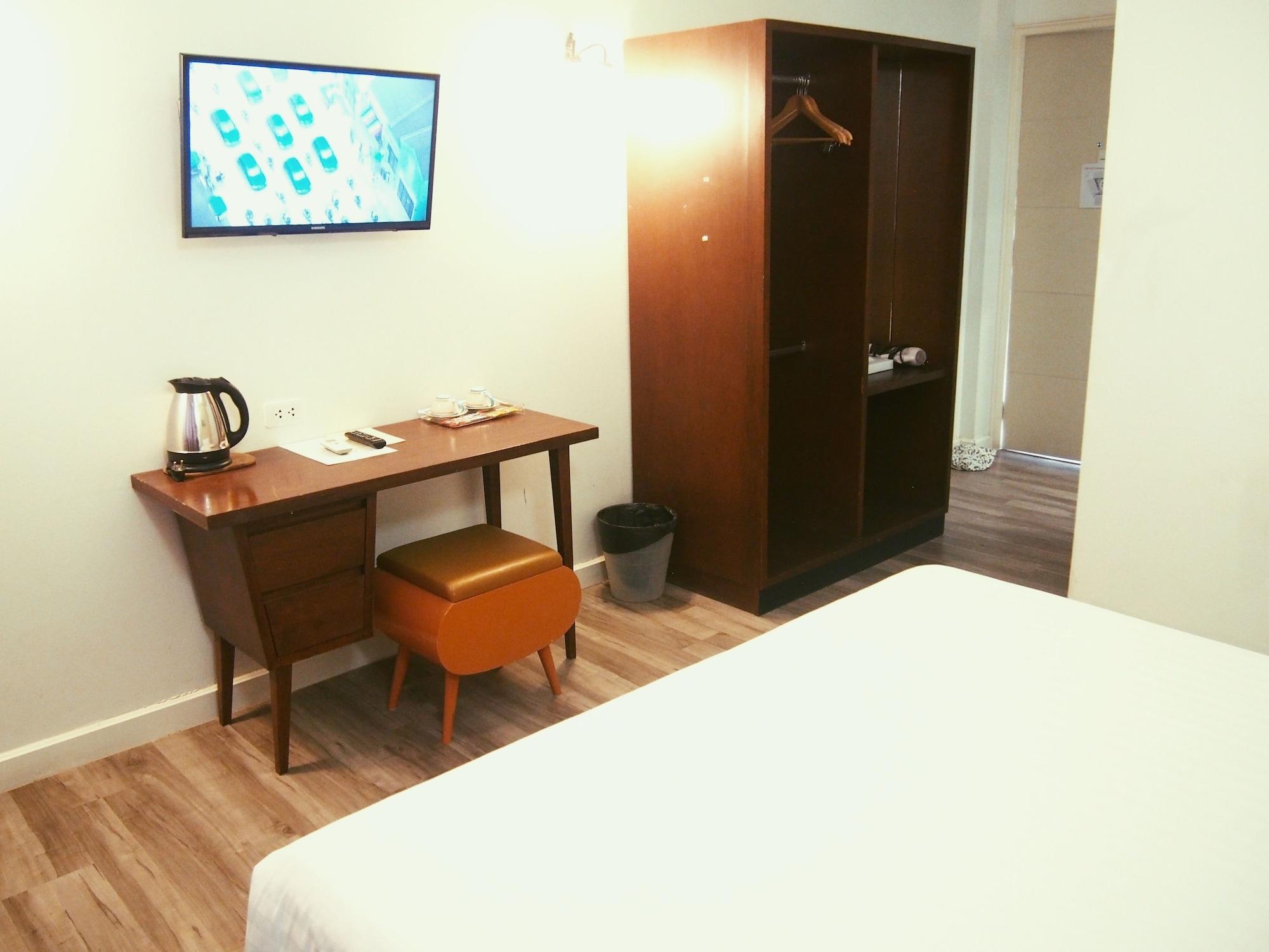 Hotel Retroasis à Bangkok Extérieur photo