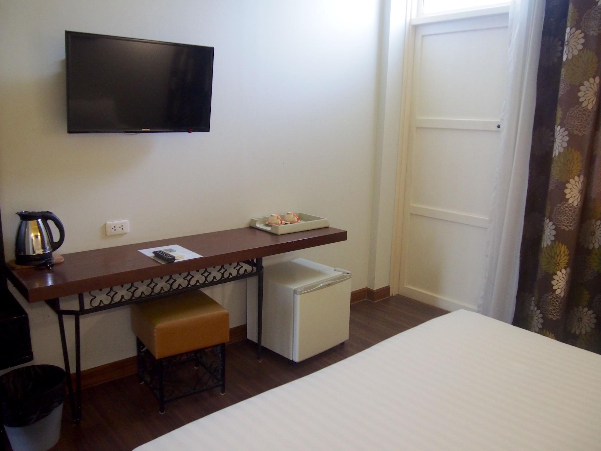 Hotel Retroasis à Bangkok Extérieur photo